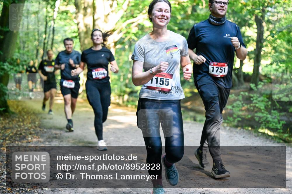 28.09.2025 - 33. Volkslauf durch das schöne Alstertal Dr. Thomas Lammeyer http://msf.ph/oto/8952828 28.09.2025 10:23:20 Laufen 1086, 155, 1751 meine-sportfotos.de