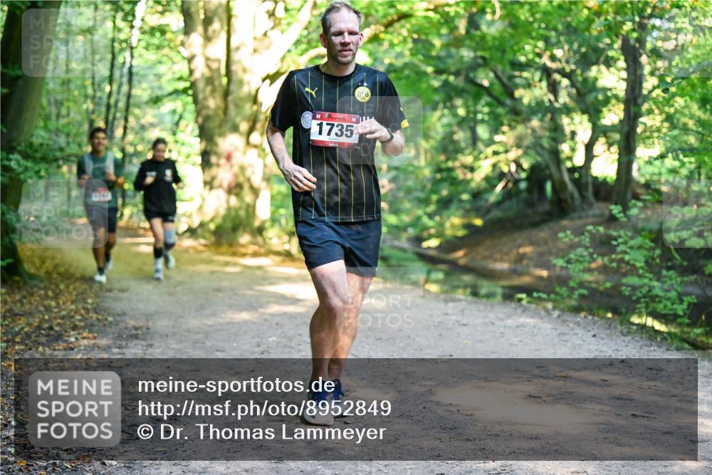 28.09.2025 - 33. Volkslauf durch das schöne Alstertal Dr. Thomas Lammeyer http://msf.ph/oto/8952849 28.09.2025 10:23:24 Laufen 1735 meine-sportfotos.de