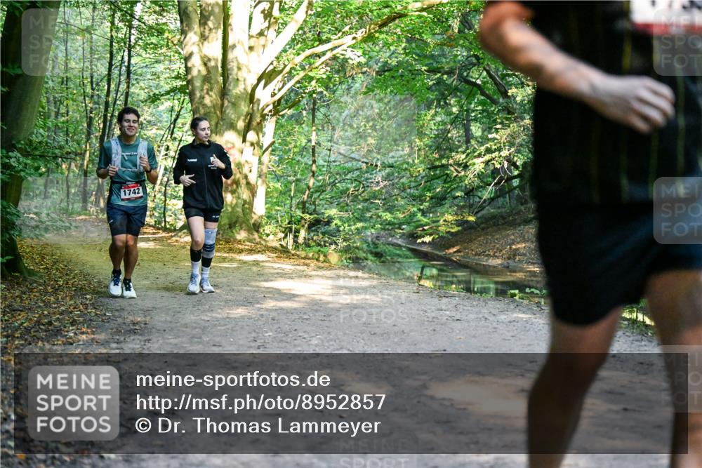 28.09.2025 - 33. Volkslauf durch das schöne Alstertal Dr. Thomas Lammeyer http://msf.ph/oto/8952857 28.09.2025 10:23:26 Laufen 1742 meine-sportfotos.de