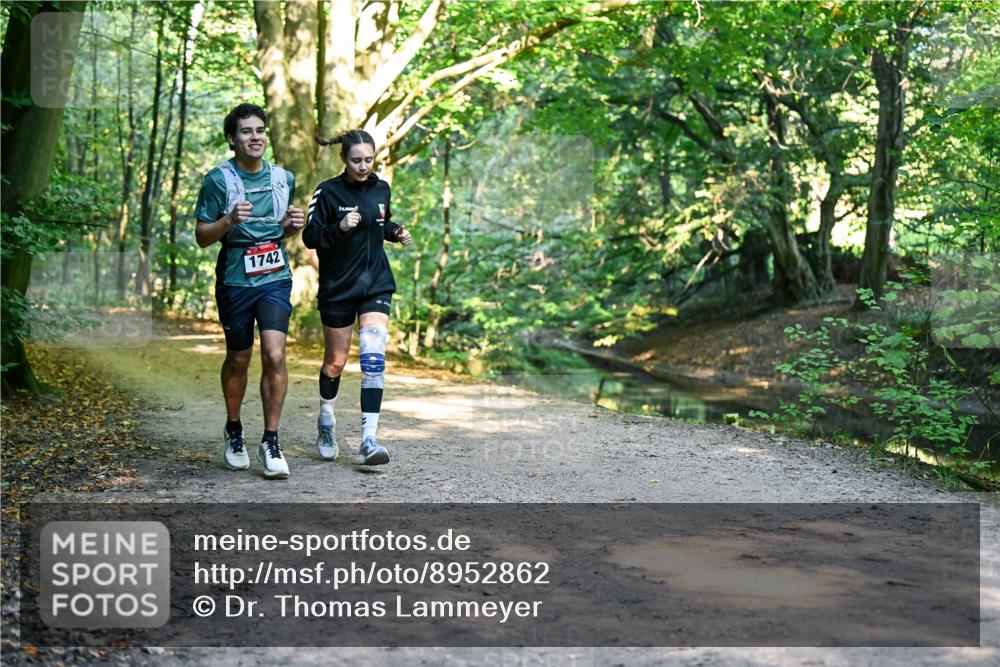 28.09.2025 - 33. Volkslauf durch das schöne Alstertal Dr. Thomas Lammeyer http://msf.ph/oto/8952862 28.09.2025 10:23:27 Laufen 1742 meine-sportfotos.de