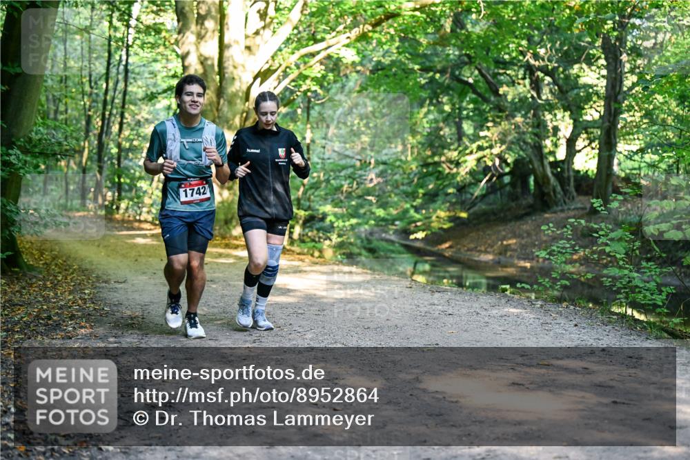 28.09.2025 - 33. Volkslauf durch das schöne Alstertal Dr. Thomas Lammeyer http://msf.ph/oto/8952864 28.09.2025 10:23:27 Laufen 1742 meine-sportfotos.de