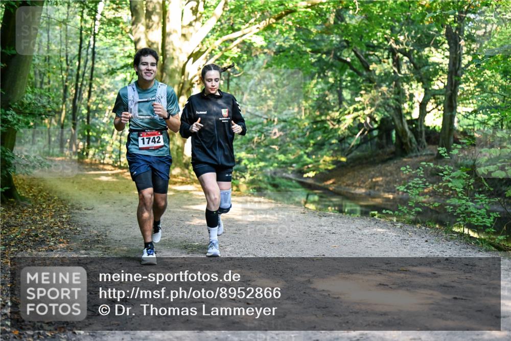 28.09.2025 - 33. Volkslauf durch das schöne Alstertal Dr. Thomas Lammeyer http://msf.ph/oto/8952866 28.09.2025 10:23:27 Laufen 1742 meine-sportfotos.de