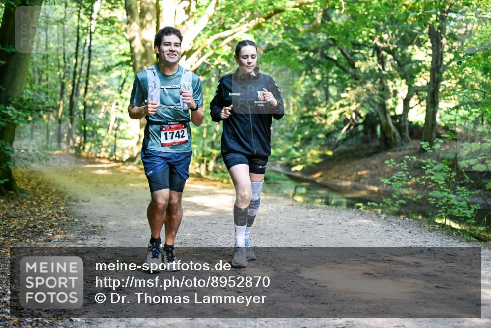 28.09.2025 - 33. Volkslauf durch das schöne Alstertal Dr. Thomas Lammeyer http://msf.ph/oto/8952870 28.09.2025 10:23:28 Laufen 1742 meine-sportfotos.de