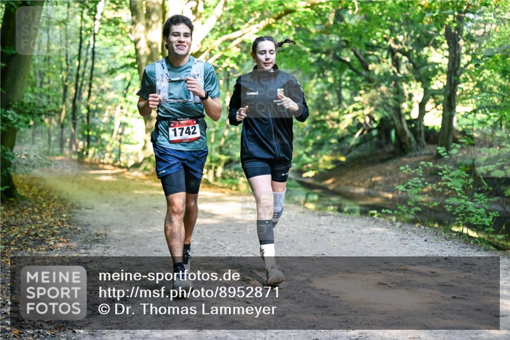 28.09.2025 - 33. Volkslauf durch das schöne Alstertal Dr. Thomas Lammeyer http://msf.ph/oto/8952871 28.09.2025 10:23:28 Laufen 1742 meine-sportfotos.de