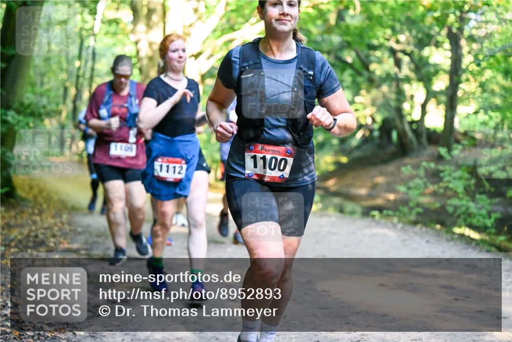 28.09.2025 - 33. Volkslauf durch das schöne Alstertal Dr. Thomas Lammeyer http://msf.ph/oto/8952893 28.09.2025 10:23:42 Laufen 1109, 1112, 1100 meine-sportfotos.de