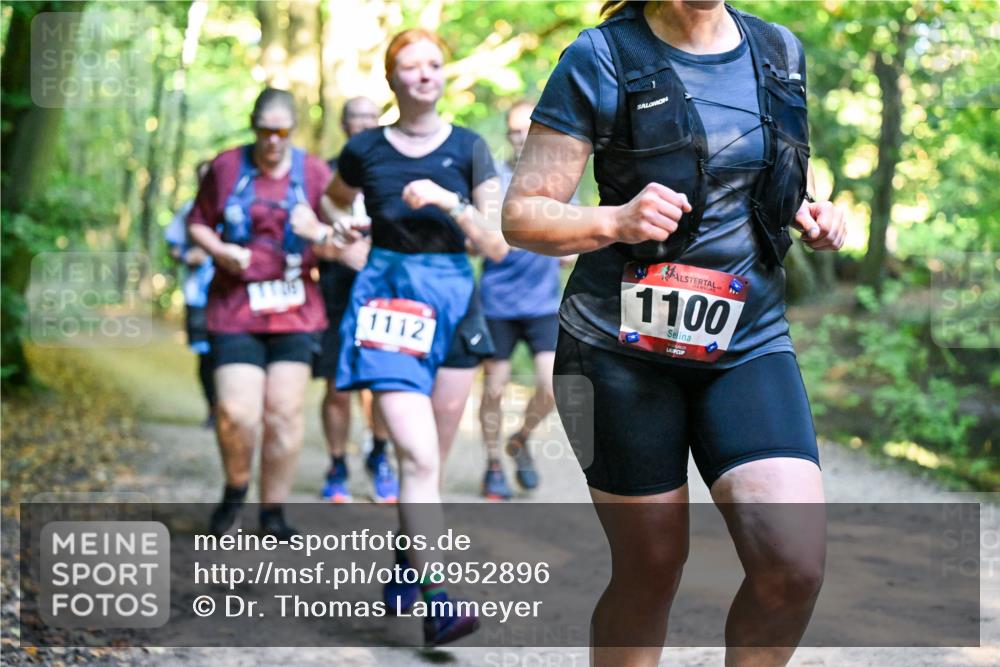 28.09.2025 - 33. Volkslauf durch das schöne Alstertal Dr. Thomas Lammeyer http://msf.ph/oto/8952896 28.09.2025 10:23:42 Laufen 1106, 1112, 1100 meine-sportfotos.de