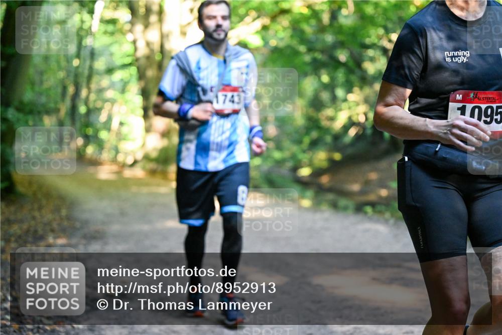 28.09.2025 - 33. Volkslauf durch das schöne Alstertal Dr. Thomas Lammeyer http://msf.ph/oto/8952913 28.09.2025 10:23:45 Laufen 1743, 1095 meine-sportfotos.de