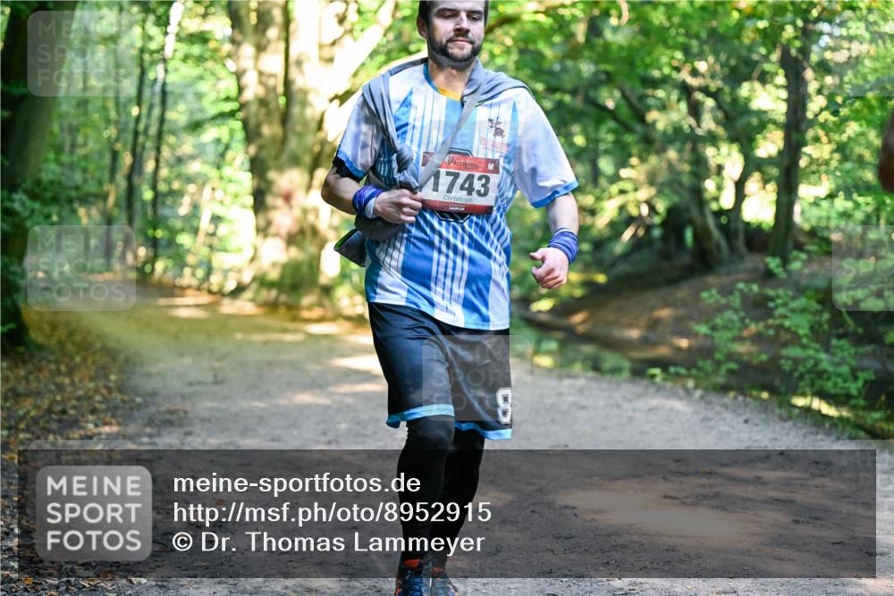 28.09.2025 - 33. Volkslauf durch das schöne Alstertal Dr. Thomas Lammeyer http://msf.ph/oto/8952915 28.09.2025 10:23:46 Laufen 1743, 8 meine-sportfotos.de