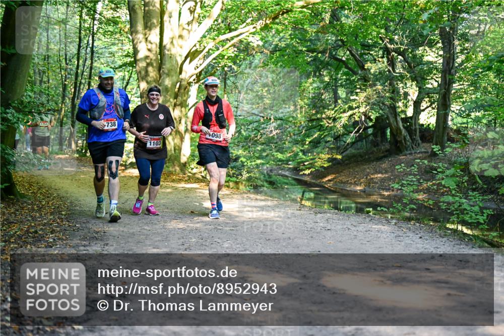 28.09.2025 - 33. Volkslauf durch das schöne Alstertal Dr. Thomas Lammeyer http://msf.ph/oto/8952943 28.09.2025 10:24:15 Laufen 1753, 738, 098, 1103 meine-sportfotos.de