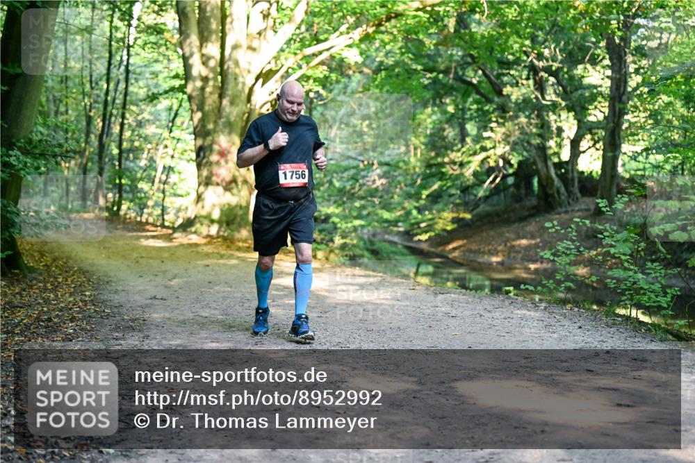 28.09.2025 - 33. Volkslauf durch das schöne Alstertal Dr. Thomas Lammeyer http://msf.ph/oto/8952992 28.09.2025 10:24:36 Laufen 1756 meine-sportfotos.de