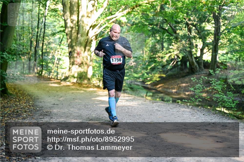 28.09.2025 - 33. Volkslauf durch das schöne Alstertal Dr. Thomas Lammeyer http://msf.ph/oto/8952995 28.09.2025 10:24:36 Laufen 1756 meine-sportfotos.de