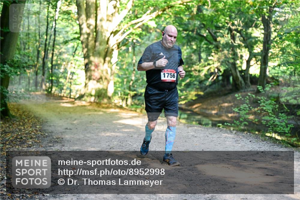 28.09.2025 - 33. Volkslauf durch das schöne Alstertal Dr. Thomas Lammeyer http://msf.ph/oto/8952998 28.09.2025 10:24:37 Laufen 1756 meine-sportfotos.de