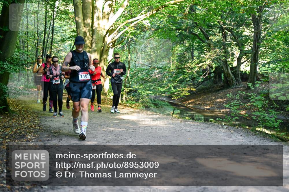 28.09.2025 - 33. Volkslauf durch das schöne Alstertal Dr. Thomas Lammeyer http://msf.ph/oto/8953009 28.09.2025 10:25:14 Laufen 1104, 1107, 11, 1754 meine-sportfotos.de