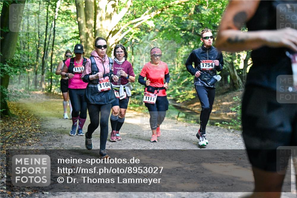 28.09.2025 - 33. Volkslauf durch das schöne Alstertal Dr. Thomas Lammeyer http://msf.ph/oto/8953027 28.09.2025 10:25:17 Laufen 1114, 1104, 1111, 1754 meine-sportfotos.de