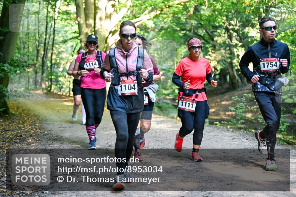 28.09.2025 - 33. Volkslauf durch das schöne Alstertal Dr. Thomas Lammeyer http://msf.ph/oto/8953034 28.09.2025 10:25:18 Laufen 1114, 1104, 1111, 1754 meine-sportfotos.de