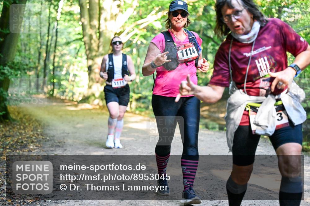 28.09.2025 - 33. Volkslauf durch das schöne Alstertal Dr. Thomas Lammeyer http://msf.ph/oto/8953045 28.09.2025 10:25:19 Laufen 1115, 1114, 3 meine-sportfotos.de