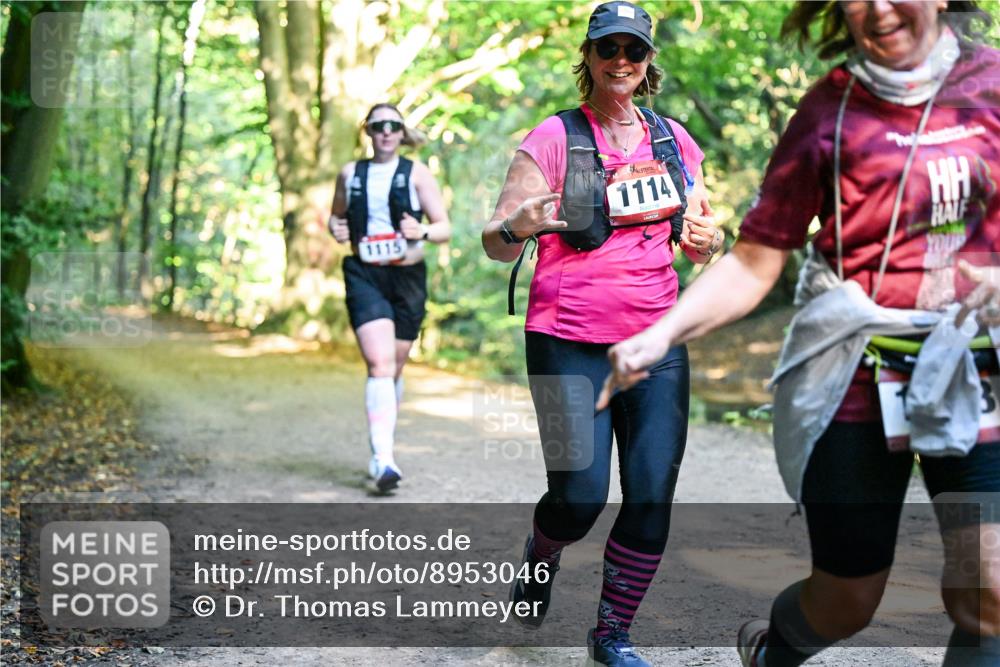 28.09.2025 - 33. Volkslauf durch das schöne Alstertal Dr. Thomas Lammeyer http://msf.ph/oto/8953046 28.09.2025 10:25:20 Laufen 1114, 1115 meine-sportfotos.de