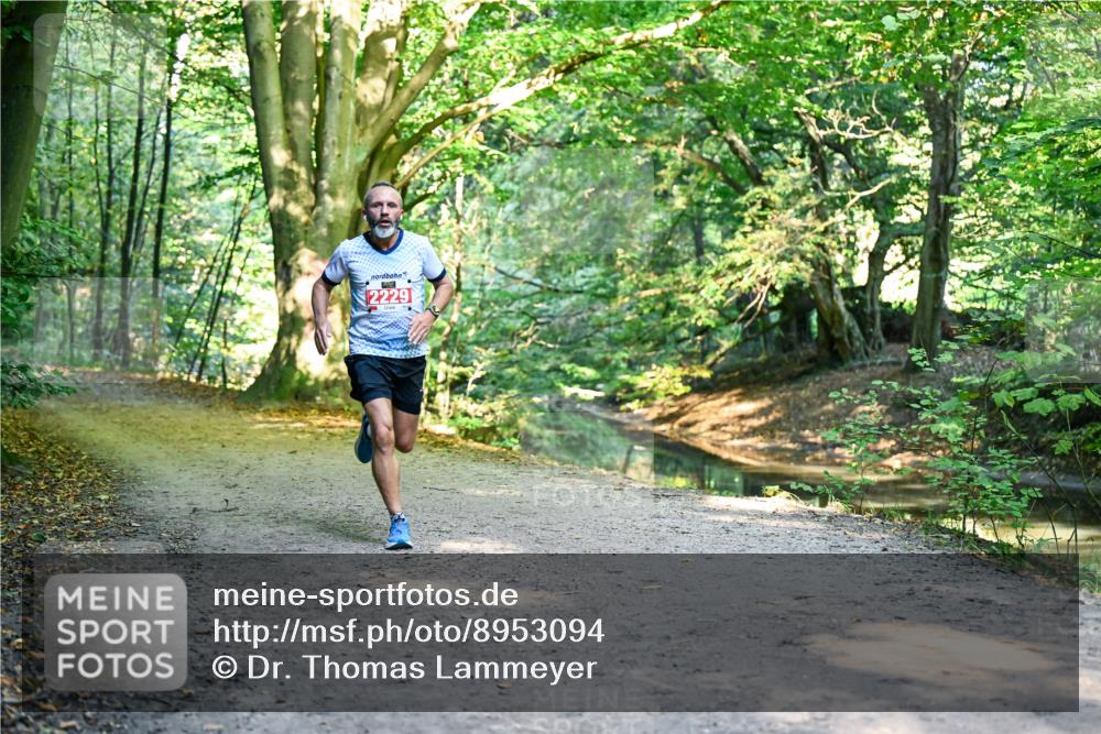 28.09.2025 - 33. Volkslauf durch das schöne Alstertal Dr. Thomas Lammeyer http://msf.ph/oto/8953094 28.09.2025 10:33:35 Laufen 2229 meine-sportfotos.de