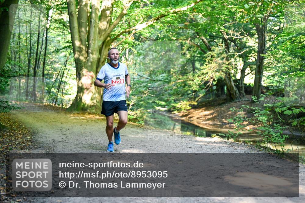 28.09.2025 - 33. Volkslauf durch das schöne Alstertal Dr. Thomas Lammeyer http://msf.ph/oto/8953095 28.09.2025 10:33:35 Laufen 2229 meine-sportfotos.de
