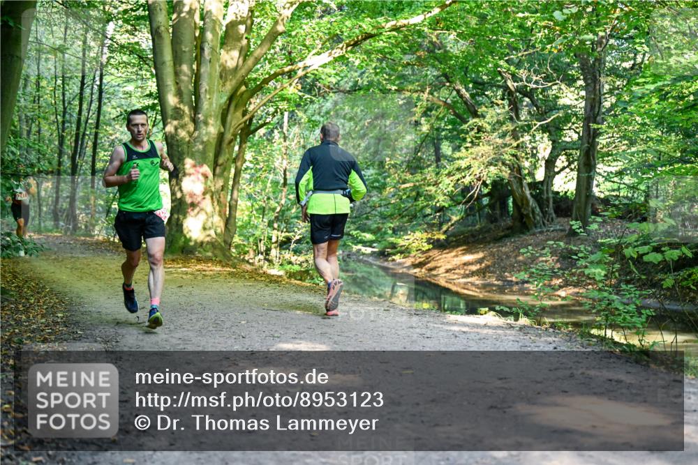 28.09.2025 - 33. Volkslauf durch das schöne Alstertal Dr. Thomas Lammeyer http://msf.ph/oto/8953123 28.09.2025 10:33:55 Laufen  meine-sportfotos.de