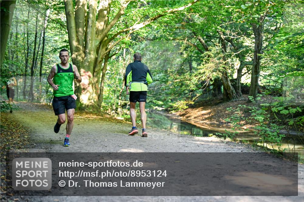 28.09.2025 - 33. Volkslauf durch das schöne Alstertal Dr. Thomas Lammeyer http://msf.ph/oto/8953124 28.09.2025 10:33:55 Laufen  meine-sportfotos.de