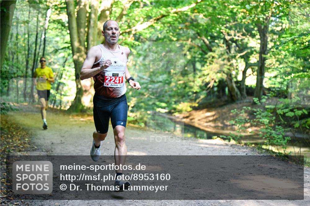 28.09.2025 - 33. Volkslauf durch das schöne Alstertal Dr. Thomas Lammeyer http://msf.ph/oto/8953160 28.09.2025 10:34:00 Laufen 2241 meine-sportfotos.de
