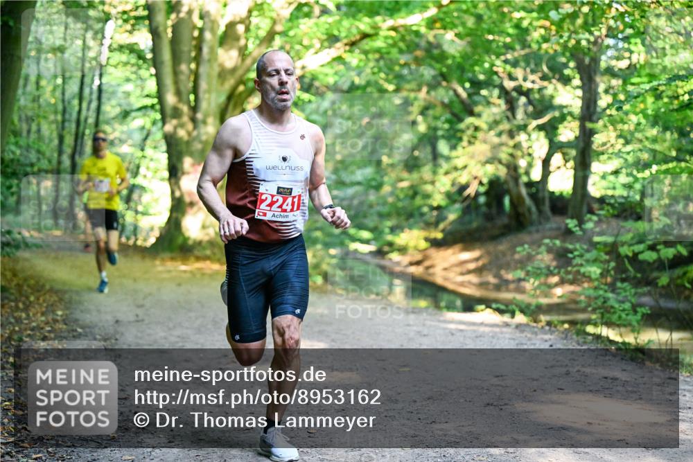 28.09.2025 - 33. Volkslauf durch das schöne Alstertal Dr. Thomas Lammeyer http://msf.ph/oto/8953162 28.09.2025 10:34:00 Laufen 2241 meine-sportfotos.de