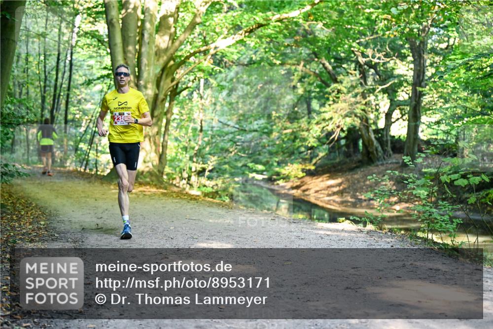 28.09.2025 - 33. Volkslauf durch das schöne Alstertal Dr. Thomas Lammeyer http://msf.ph/oto/8953171 28.09.2025 10:34:01 Laufen  meine-sportfotos.de