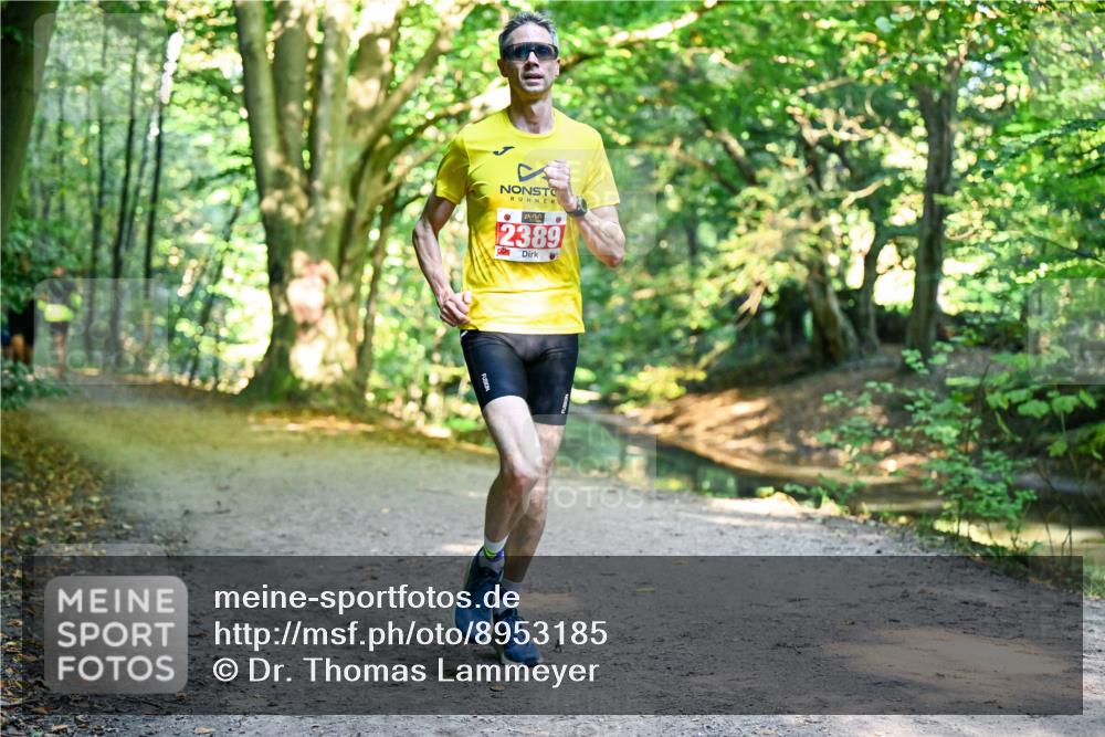 28.09.2025 - 33. Volkslauf durch das schöne Alstertal Dr. Thomas Lammeyer http://msf.ph/oto/8953185 28.09.2025 10:34:02 Laufen 2389 meine-sportfotos.de
