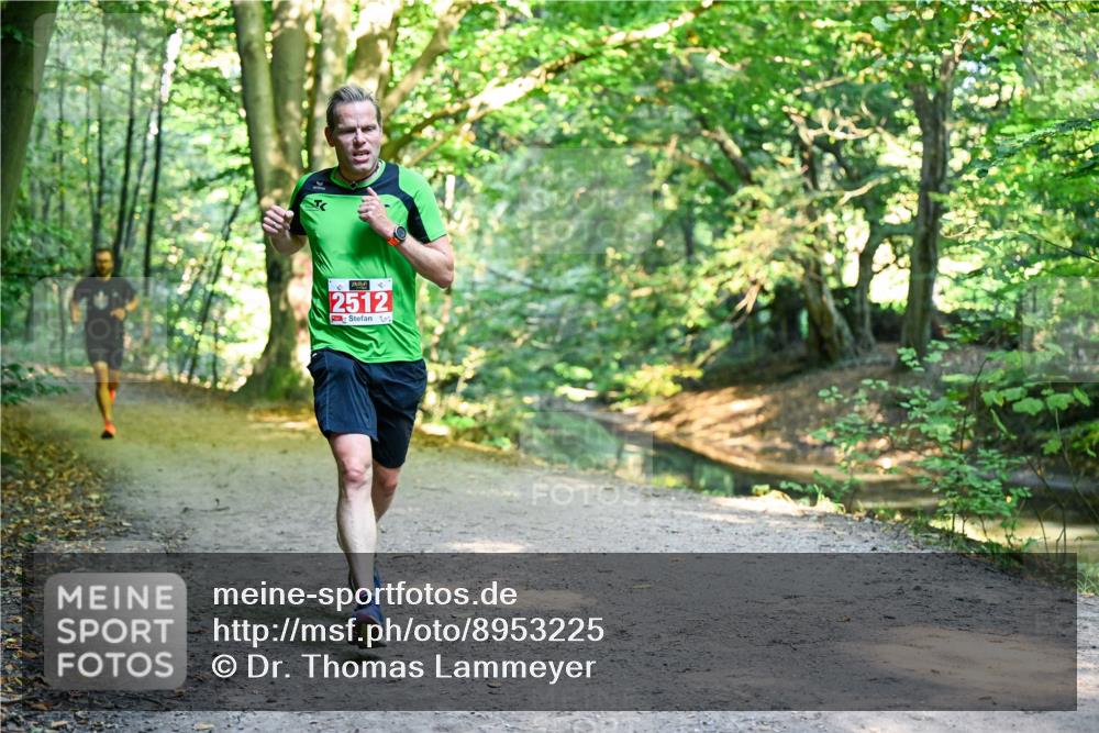 28.09.2025 - 33. Volkslauf durch das schöne Alstertal Dr. Thomas Lammeyer http://msf.ph/oto/8953225 28.09.2025 10:34:23 Laufen 2512 meine-sportfotos.de