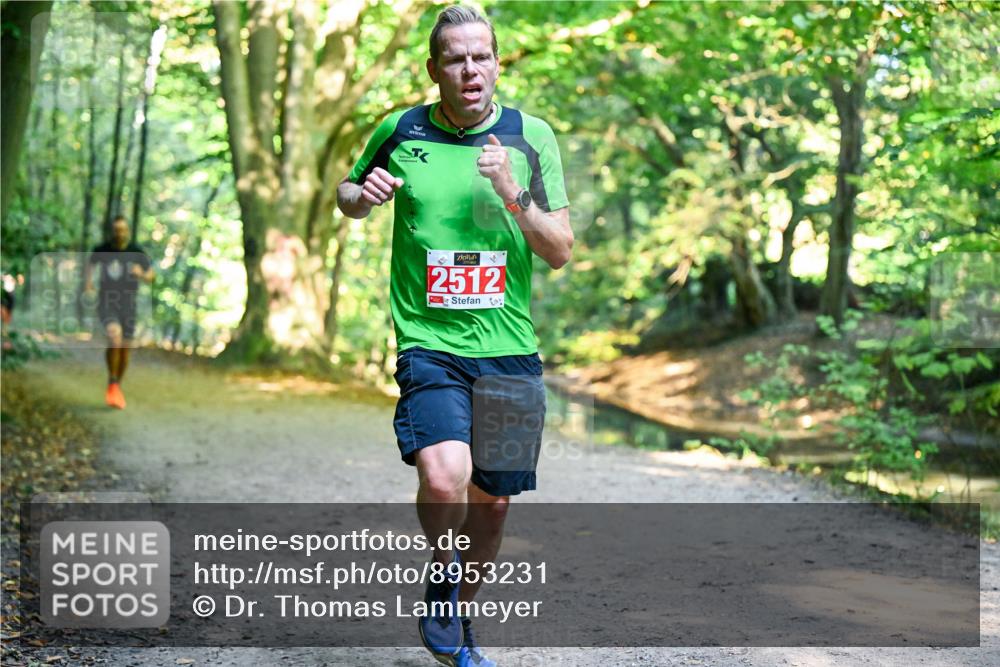 28.09.2025 - 33. Volkslauf durch das schöne Alstertal Dr. Thomas Lammeyer http://msf.ph/oto/8953231 28.09.2025 10:34:23 Laufen 2512 meine-sportfotos.de