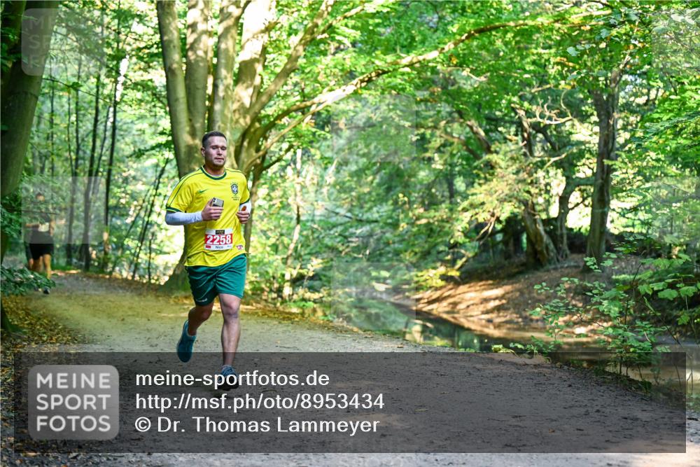 28.09.2025 - 33. Volkslauf durch das schöne Alstertal Dr. Thomas Lammeyer http://msf.ph/oto/8953434 28.09.2025 10:35:36 Laufen 2258 meine-sportfotos.de