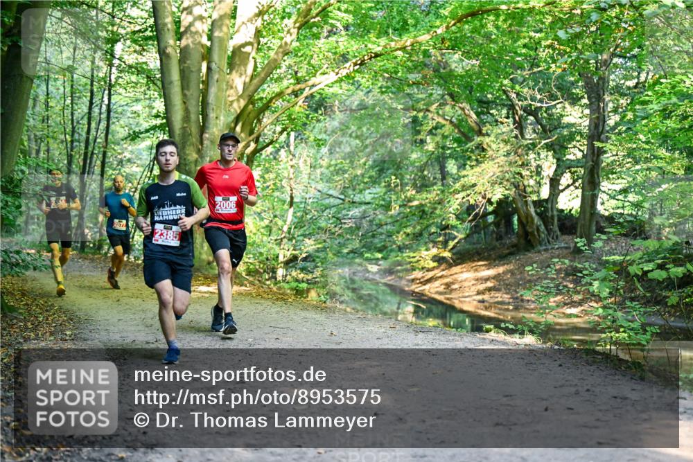 28.09.2025 - 33. Volkslauf durch das schöne Alstertal Dr. Thomas Lammeyer http://msf.ph/oto/8953575 28.09.2025 10:36:07 Laufen 2577, 2385, 2006 meine-sportfotos.de