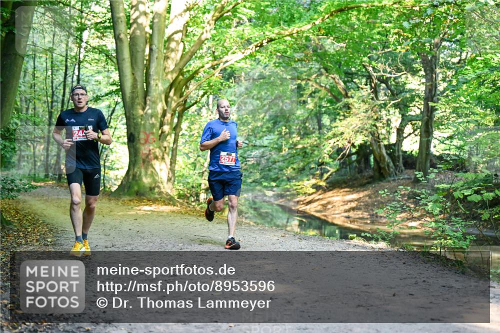 28.09.2025 - 33. Volkslauf durch das schöne Alstertal Dr. Thomas Lammeyer http://msf.ph/oto/8953596 28.09.2025 10:36:09 Laufen 24, 2577 meine-sportfotos.de