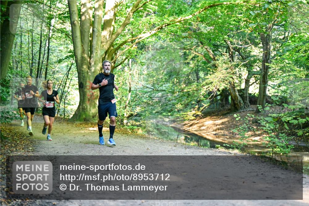 28.09.2025 - 33. Volkslauf durch das schöne Alstertal Dr. Thomas Lammeyer http://msf.ph/oto/8953712 28.09.2025 10:36:36 Laufen 2419, 2199 meine-sportfotos.de
