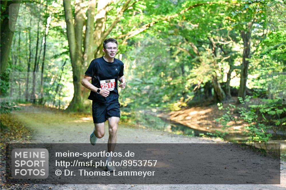 28.09.2025 - 33. Volkslauf durch das schöne Alstertal Dr. Thomas Lammeyer http://msf.ph/oto/8953757 28.09.2025 10:36:41 Laufen 2513 meine-sportfotos.de