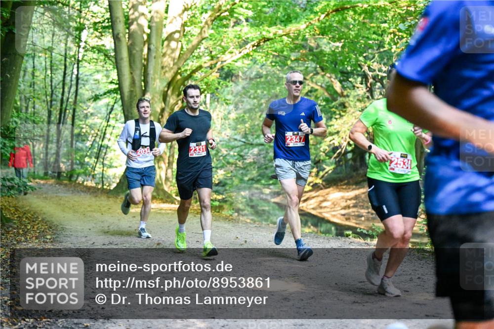 28.09.2025 - 33. Volkslauf durch das schöne Alstertal Dr. Thomas Lammeyer http://msf.ph/oto/8953861 28.09.2025 10:37:06 Laufen 2331, 2347, 2534 meine-sportfotos.de