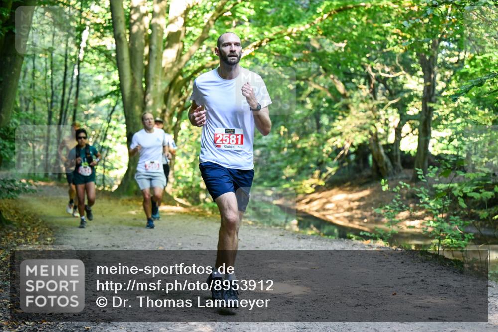 28.09.2025 - 33. Volkslauf durch das schöne Alstertal Dr. Thomas Lammeyer http://msf.ph/oto/8953912 28.09.2025 10:37:23 Laufen 2581 meine-sportfotos.de