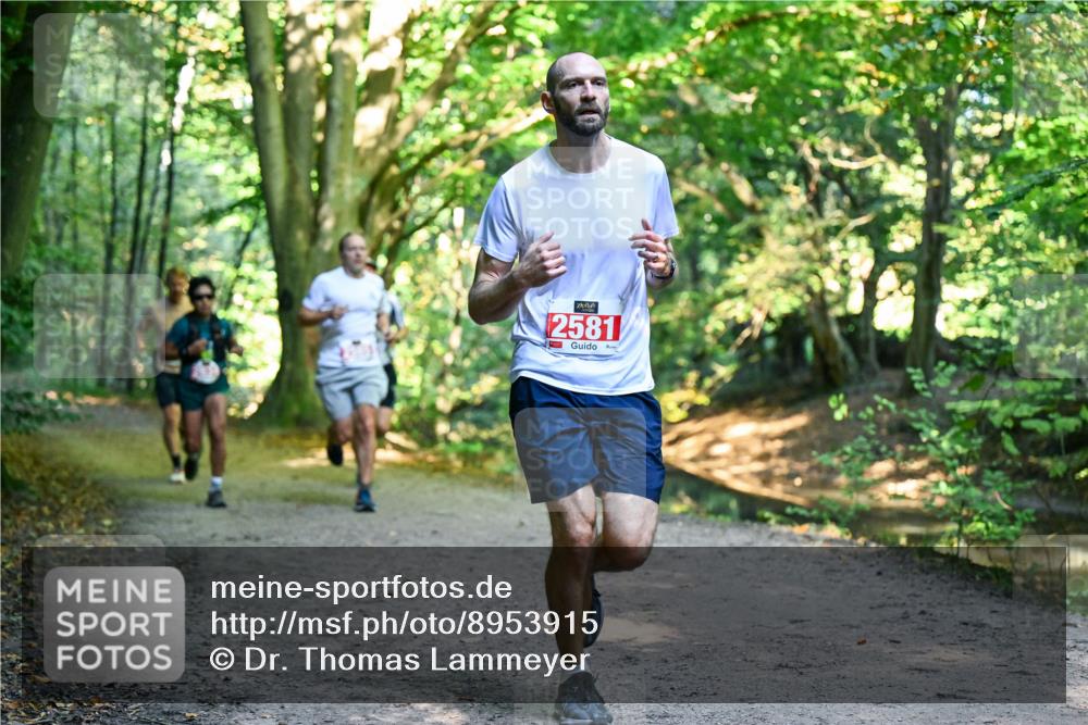 28.09.2025 - 33. Volkslauf durch das schöne Alstertal Dr. Thomas Lammeyer http://msf.ph/oto/8953915 28.09.2025 10:37:23 Laufen 2581 meine-sportfotos.de
