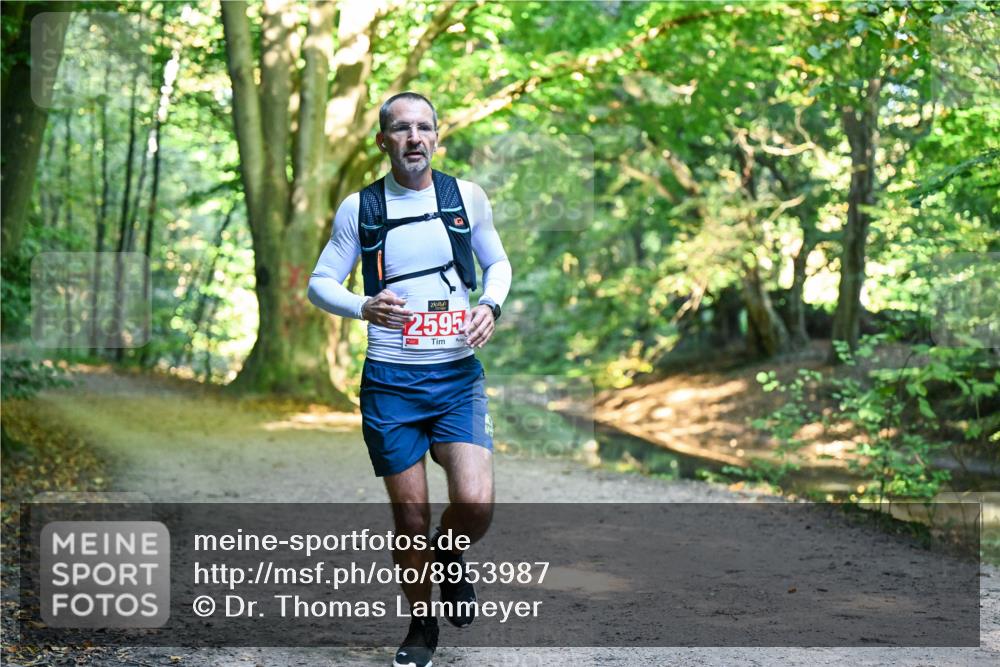 28.09.2025 - 33. Volkslauf durch das schöne Alstertal Dr. Thomas Lammeyer http://msf.ph/oto/8953987 28.09.2025 10:37:34 Laufen 2595 meine-sportfotos.de