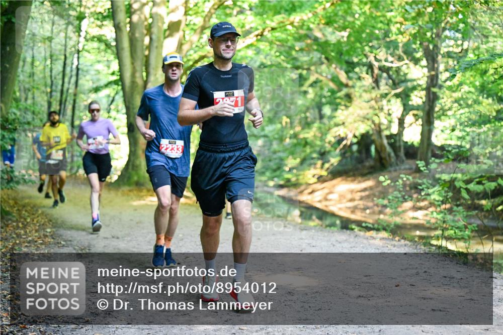 28.09.2025 - 33. Volkslauf durch das schöne Alstertal Dr. Thomas Lammeyer http://msf.ph/oto/8954012 28.09.2025 10:37:43 Laufen 2233, 21 meine-sportfotos.de