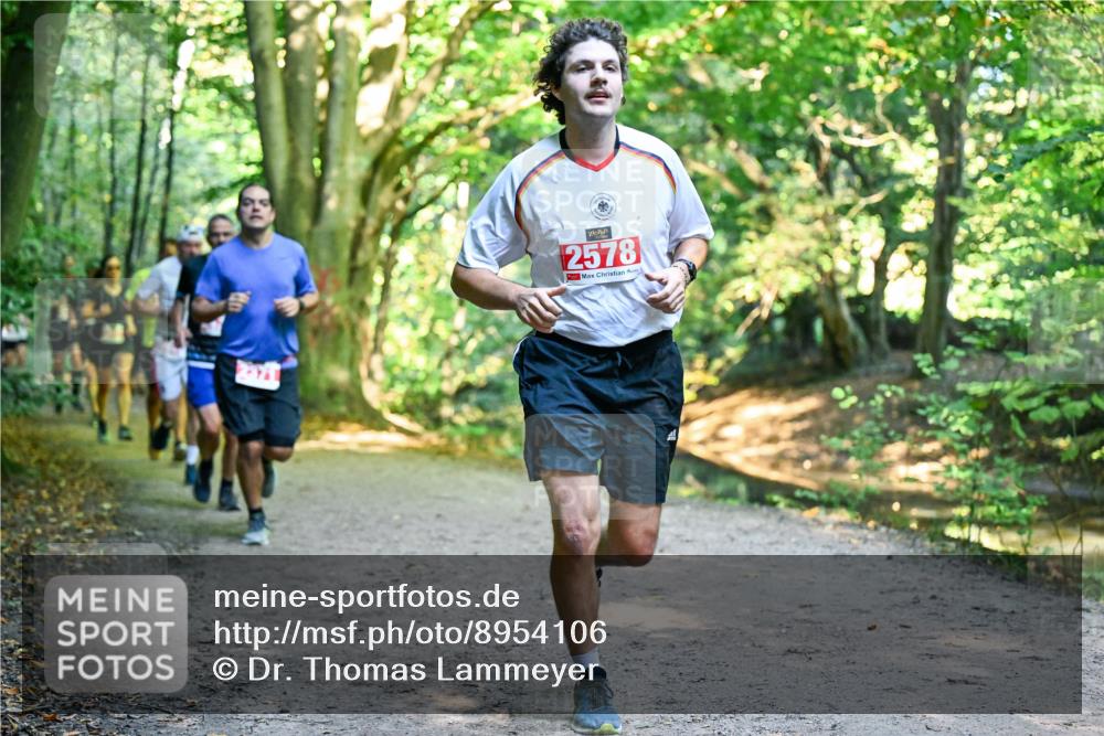 28.09.2025 - 33. Volkslauf durch das schöne Alstertal Dr. Thomas Lammeyer http://msf.ph/oto/8954106 28.09.2025 10:37:54 Laufen 2578 meine-sportfotos.de