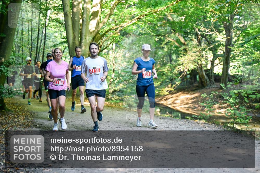 28.09.2025 - 33. Volkslauf durch das schöne Alstertal Dr. Thomas Lammeyer http://msf.ph/oto/8954158 28.09.2025 10:38:02 Laufen 242, 189, 2115, 2011 meine-sportfotos.de