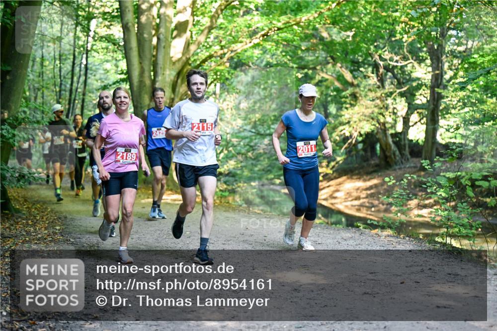 28.09.2025 - 33. Volkslauf durch das schöne Alstertal Dr. Thomas Lammeyer http://msf.ph/oto/8954161 28.09.2025 10:38:02 Laufen 2189, 2425, 2115, 2011 meine-sportfotos.de