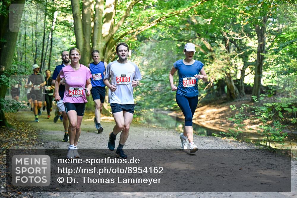 28.09.2025 - 33. Volkslauf durch das schöne Alstertal Dr. Thomas Lammeyer http://msf.ph/oto/8954162 28.09.2025 10:38:02 Laufen 2115, 2189, 2011 meine-sportfotos.de