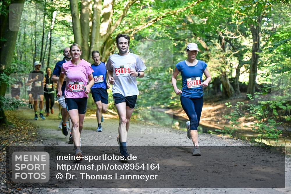 28.09.2025 - 33. Volkslauf durch das schöne Alstertal Dr. Thomas Lammeyer http://msf.ph/oto/8954164 28.09.2025 10:38:02 Laufen 2189, 2425, 2115, 2011 meine-sportfotos.de