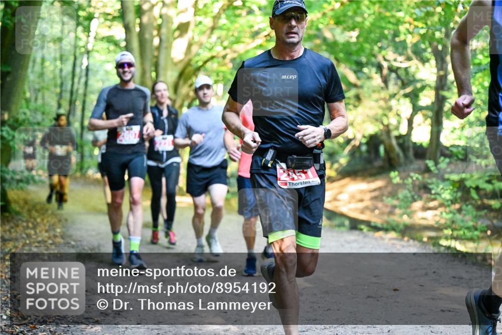 28.09.2025 - 33. Volkslauf durch das schöne Alstertal Dr. Thomas Lammeyer http://msf.ph/oto/8954192 28.09.2025 10:38:05 Laufen 457 meine-sportfotos.de