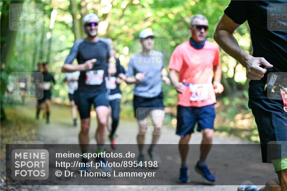 28.09.2025 - 33. Volkslauf durch das schöne Alstertal Dr. Thomas Lammeyer http://msf.ph/oto/8954198 28.09.2025 10:38:06 Laufen  meine-sportfotos.de