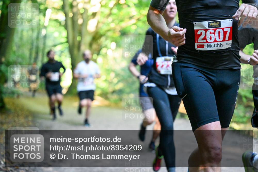 28.09.2025 - 33. Volkslauf durch das schöne Alstertal Dr. Thomas Lammeyer http://msf.ph/oto/8954209 28.09.2025 10:38:07 Laufen 2607 meine-sportfotos.de