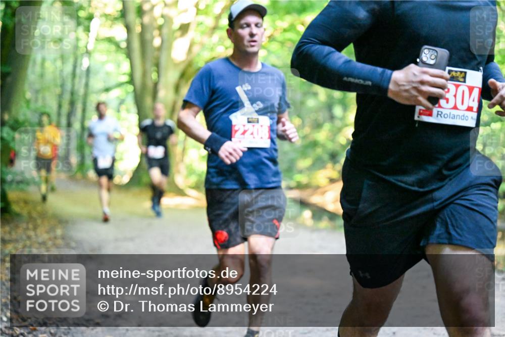 28.09.2025 - 33. Volkslauf durch das schöne Alstertal Dr. Thomas Lammeyer http://msf.ph/oto/8954224 28.09.2025 10:38:10 Laufen 2208, 304 meine-sportfotos.de